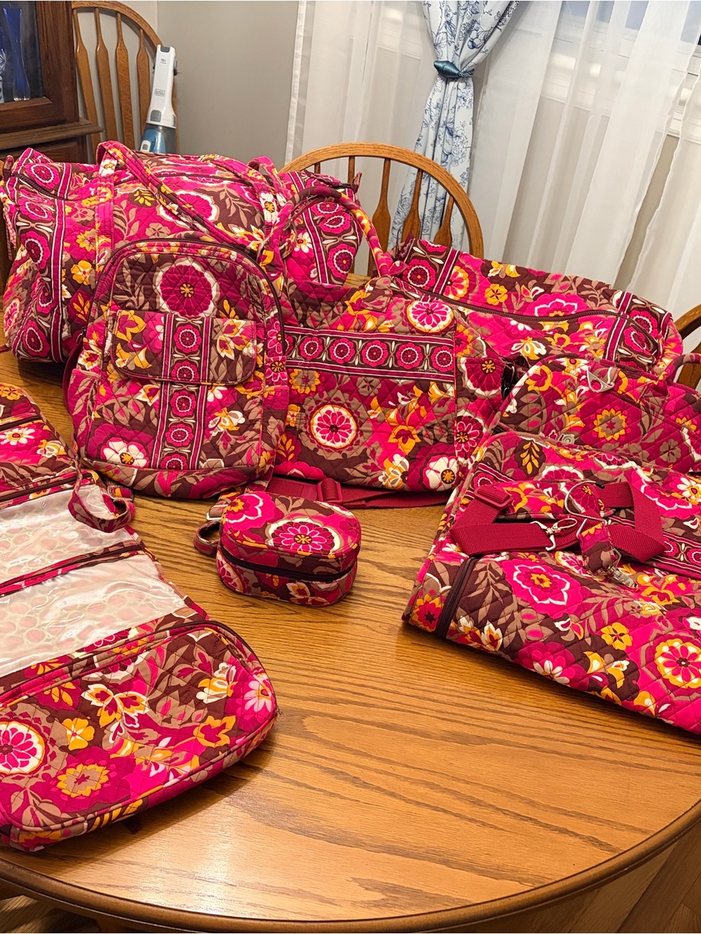 7 Piece Vera Bradley Travel Set in Carnaby
